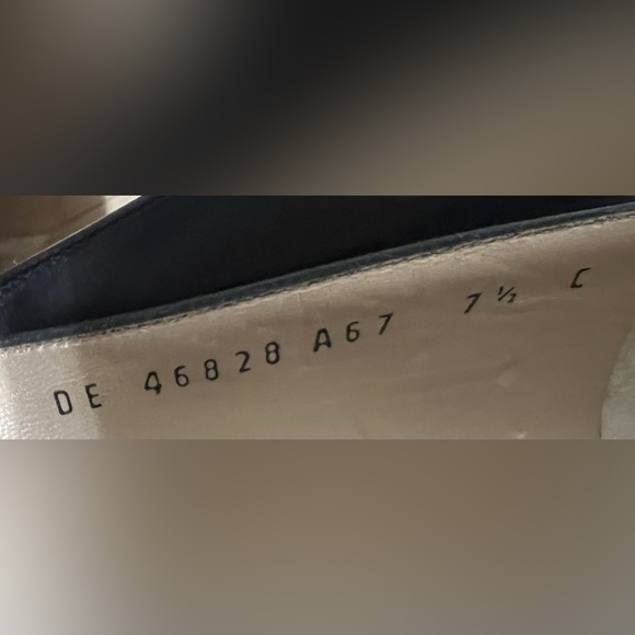 Classic Black Salvatore Ferragamo Leather Square Toe Block Heel Pumps 7.5C - Picture 10 of 10